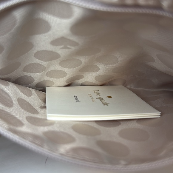 ♠️KATE SPADE♠️Quentin Stripe Wristlet Pouch w/Builtin iPhone Charger/NWT - Picture 12 of 14